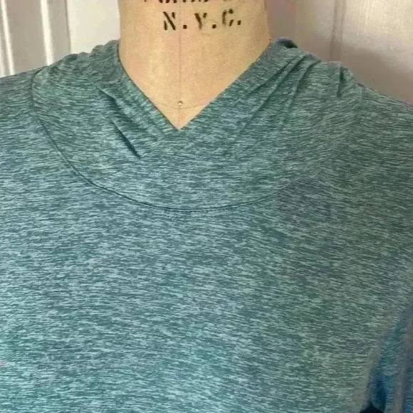 Nike Dri Fit Heathered Green, Size Large, excellent Condition, 100% Poly - Picture 2 of 8